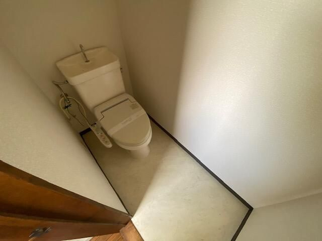 和泉町アパートのトイレ