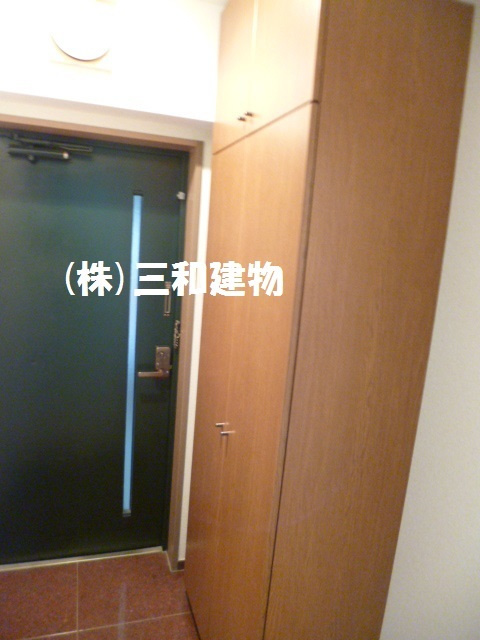 ルーチェ成増の玄関