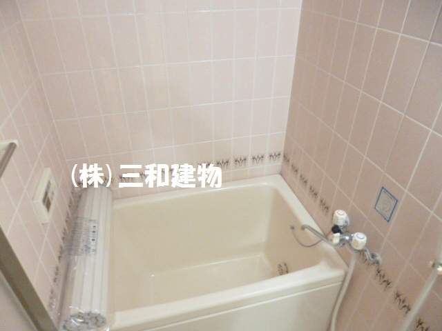 ルーチェ成増の浴室