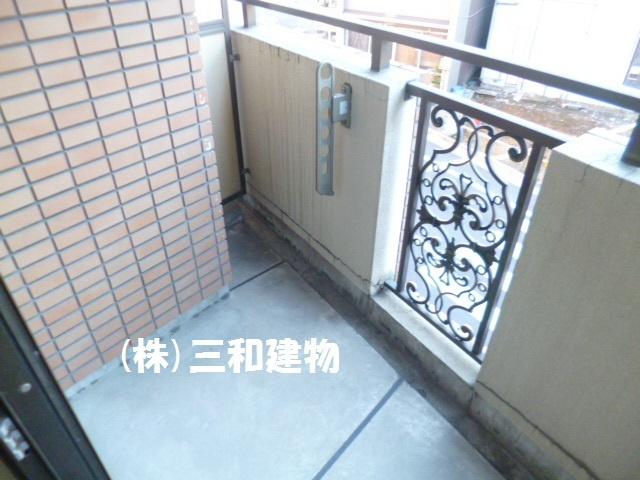 ルーチェ成増のバルコニー