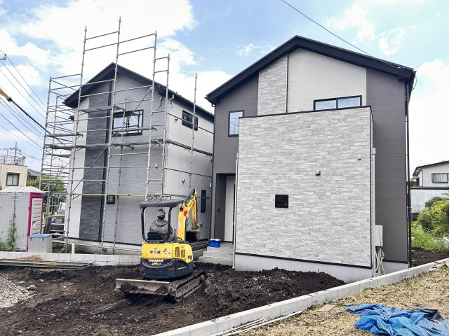 【LIGARE】宇都宮市鶴田町 28期  全2棟の外観|〇建築中〇
スーパーやコンビニなど、毎日の生活に欠かせない利便施設を今から現地で確認されることをおススメします。
もちろん弊社営業がご案内する事も可能です！
※2026年7月撮影