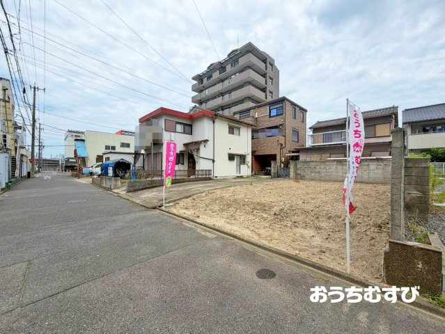 守山区新守山1期(全1棟)の前面道路含む現地写真