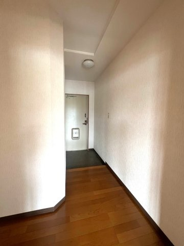 【玄関】 | エレガンス湘南