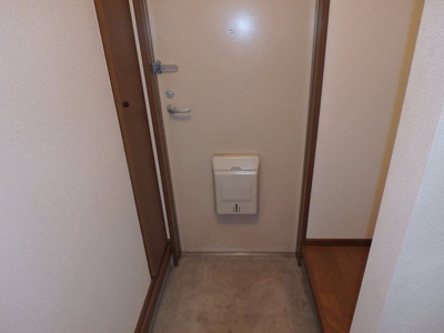 【玄関】 | エスティハウス代沢A棟