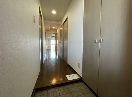 ゴコウエテルナーレ Bの玄関|別号室の写真です