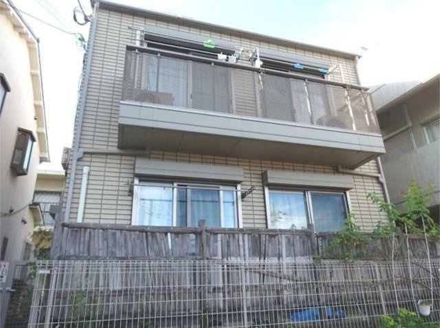 【外観】 | ヴィラ　ワン | 綺麗な外観。