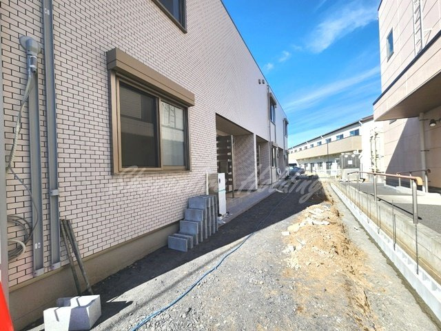 藤沢市鵠沼海岸７丁目のアパートのエントランス|毎日通るエントランス♪