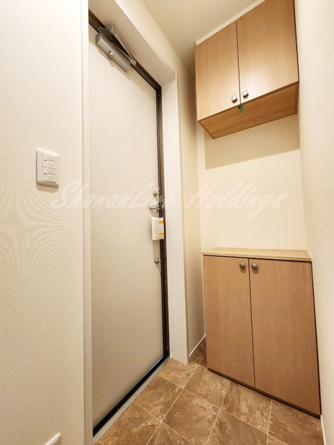 藤沢市鵠沼海岸７丁目のアパートの玄関|同施工物件
