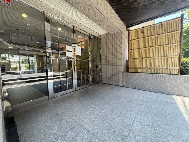 【エントランス】