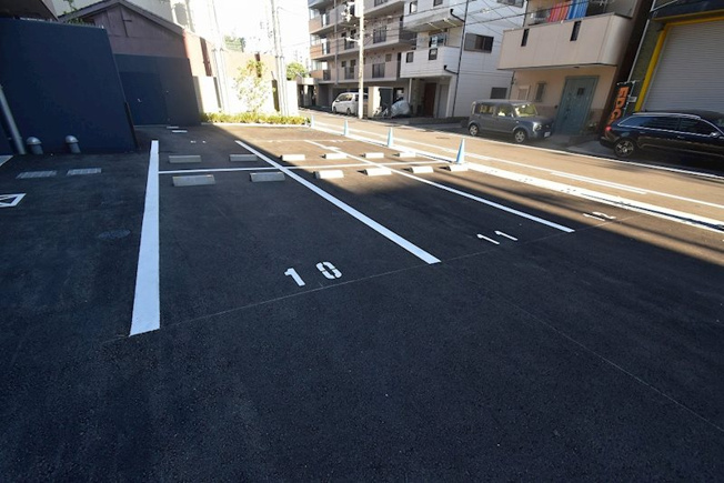 【駐車場】エステムコート新大阪13ニスタ