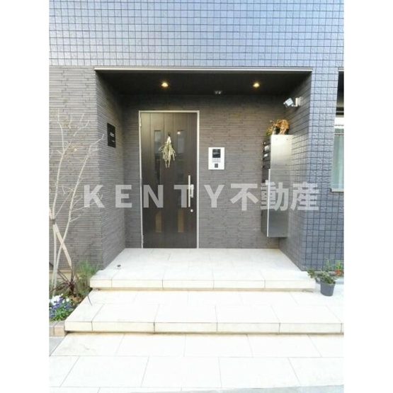 【エントランス】 | シエラーサ | エントランスです