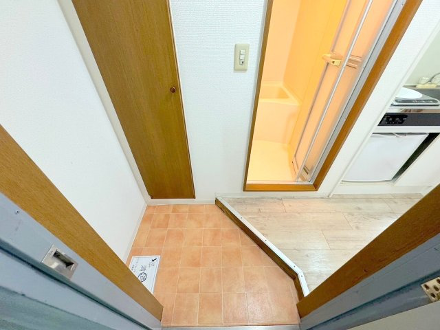 ジオナ新大阪の玄関