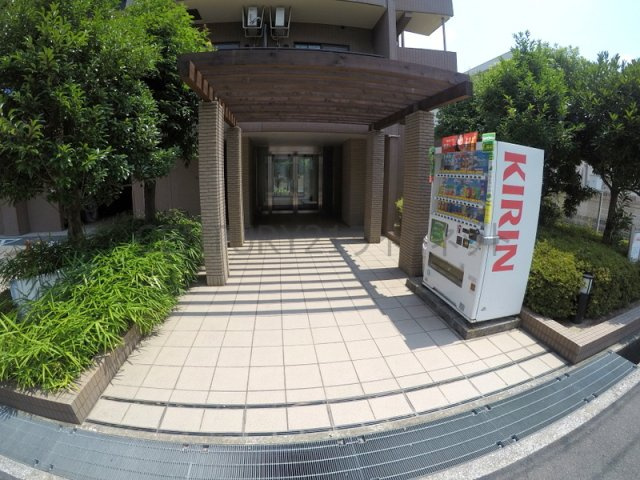 【エントランス】 | グレイス丸萬
