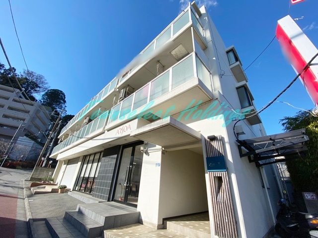 鎌倉市岡本１丁目の賃貸マンションの外観