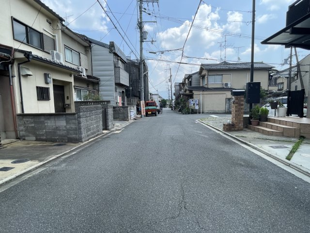 鷹峯藤林町 中古戸建の前面道路含む現地写真
