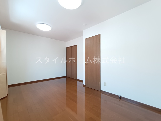 【居間・リビング】 | グランデ　ビラッジョB