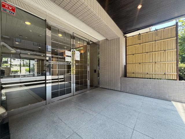 【エントランス】