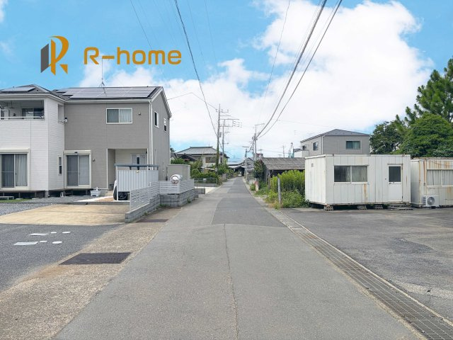つくば市谷田部第24　新築戸建て　2号棟の前面道路含む現地写真|『今から見たい！』大歓迎です♪
お気軽にＲ－ｈomeまでお問い合わせください。
