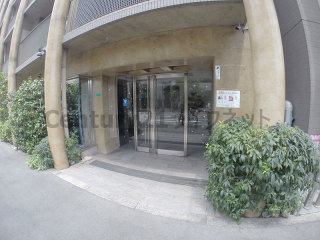 【エントランス】 | ミールズ新大阪