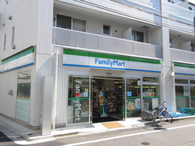 HOUSE OCTのその他|ファミリーマート丸萬千川駅前店