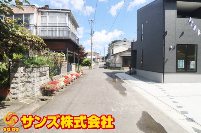郡山市安積町笹川字西長久保　　　１号棟　　　安積第１小学校、安積中学区　の外観|北西側前面道路