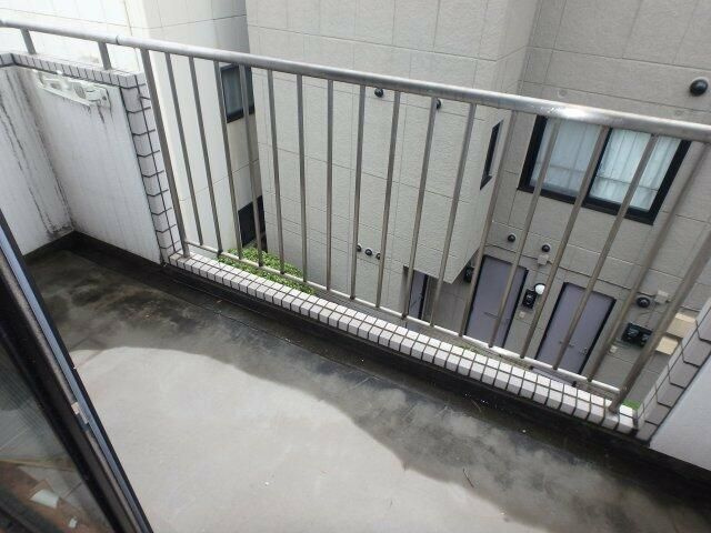 スターハイツ初台のバルコニー