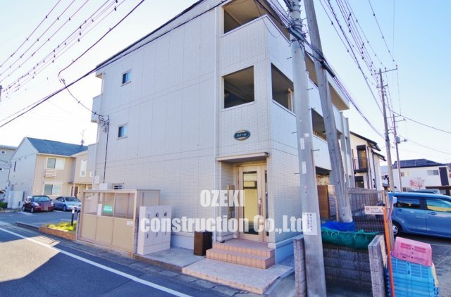 クラールの外観