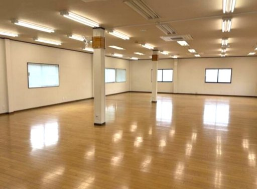 下京区西七条名倉町　ビルの内装