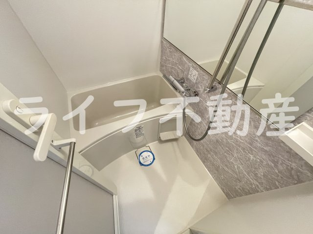 La　Douceur 荒本の浴室|コンパクトで使いやすいお風呂です