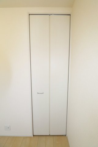 郡山市安積町笹川字西長久保　　　２号棟　　　安積第１小学校、安積中学区　の収納|※同社施工例