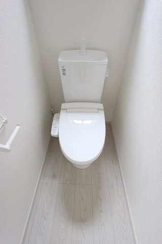 三郷市　鷹野3丁目　新築戸建のトイレ|同形状・同仕様