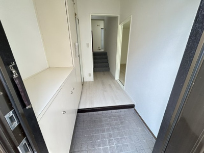 【玄関】 | 高座町タウンハウス | シンプルで使いやすい玄関です