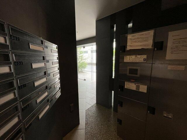 墨田区緑３丁目の賃貸マンションのロビー