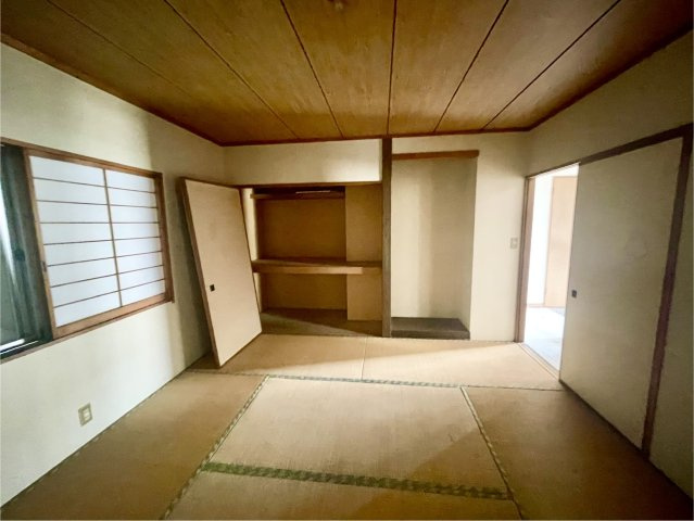 【和室】 | -三丁目不動産-　熊谷市万吉　軽量鉄骨造 | くつろぎの場として、客間として、様々なシーンで活躍する和室です