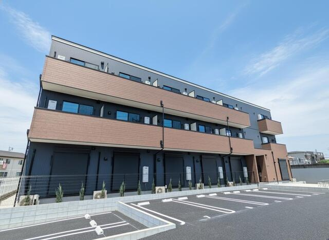 ★6月上旬入居可能新築★