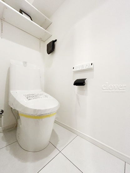 【トイレ】 | トーア滝野川 | 温水洗浄便座付き　トイレはもともと個人の領域である自宅の中でも、最もプライベートな空間です。だからこそ、ほしい「落ち着き」がここにあります。～即日のご見学可能～　お問合せはお気軽にどうぞ。