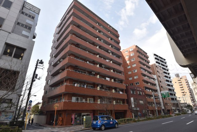 【現況写真】 | トーア滝野川 | 前面道路と外観の様子です。　～即日のご見学可能～　お問合せはお気軽にどうぞ。