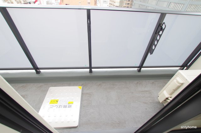 ルーエ天満橋　仲介手数料無料のバルコニー