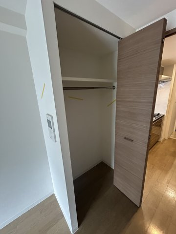 大阪市淀川区木川西３丁目の賃貸マンションの収納