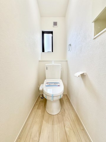 ふじみ野市旭１丁目の新築一戸建のトイレ