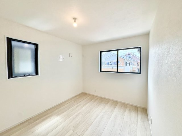 ふじみ野市旭１丁目の新築一戸建の洋室|洋室5.25帖