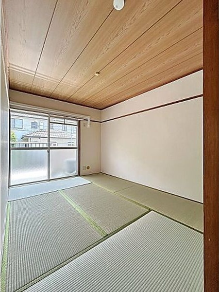 児玉ビル(池場)の和室