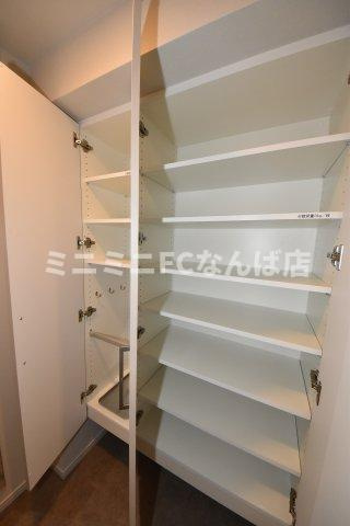 アーバネックス谷町四丁目の玄関
