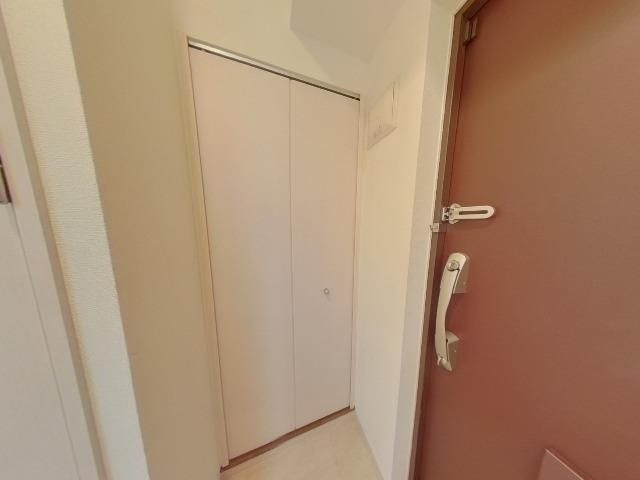 アペックスヒルズ西宮の玄関