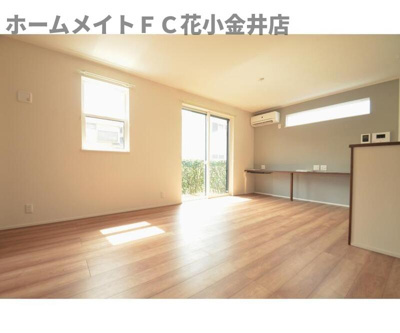 【洋室】 | 岩蓮華