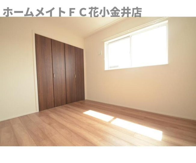 【内装】 | 岩蓮華