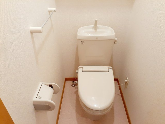 プロムナード神領のトイレ|コンパクトで使いやすいトイレです