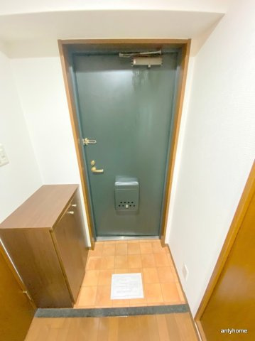リーガル都島　仲介手数料無料の玄関