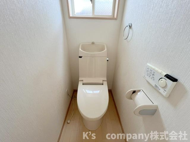 高座郡寒川町大曲1丁目　中古戸建のトイレ|2階のトイレ◇