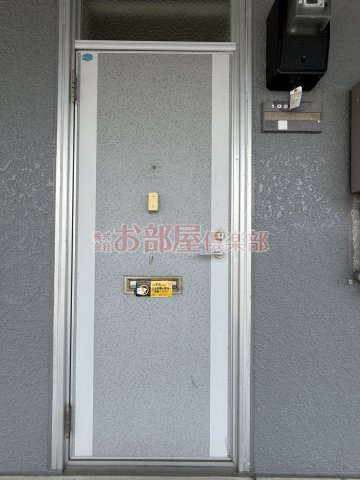 セジュール国分Ⅱ Bの玄関|シンプルで使いやすい玄関です